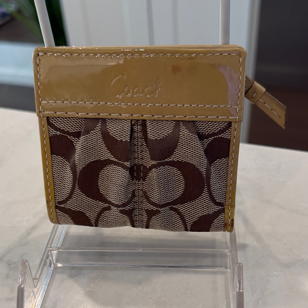 Coach Tan and Brown Signature Card Holder